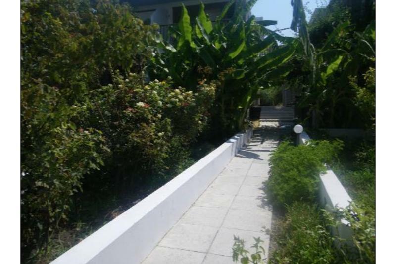Chronis Rooms & Apartments Adamantas  Exterior foto